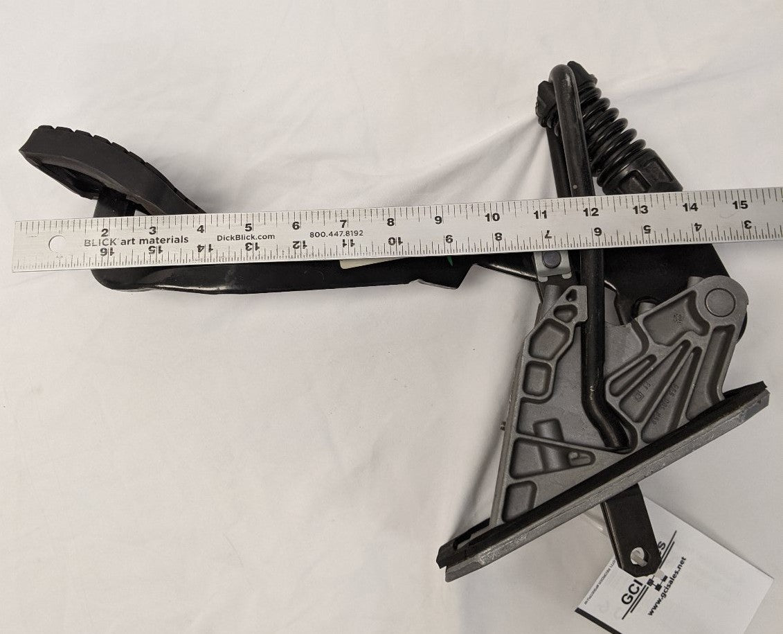 *No Switch Wire* Freightliner Clutch Mechanical Assembly Pedal - WAB 965 001 116 0