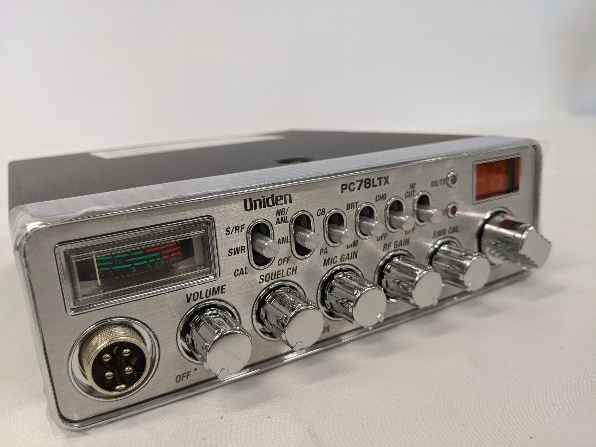 New Uniden 40 Channel CB Radio w/ Accessories - P/N  PC78LTX (10121464938812)