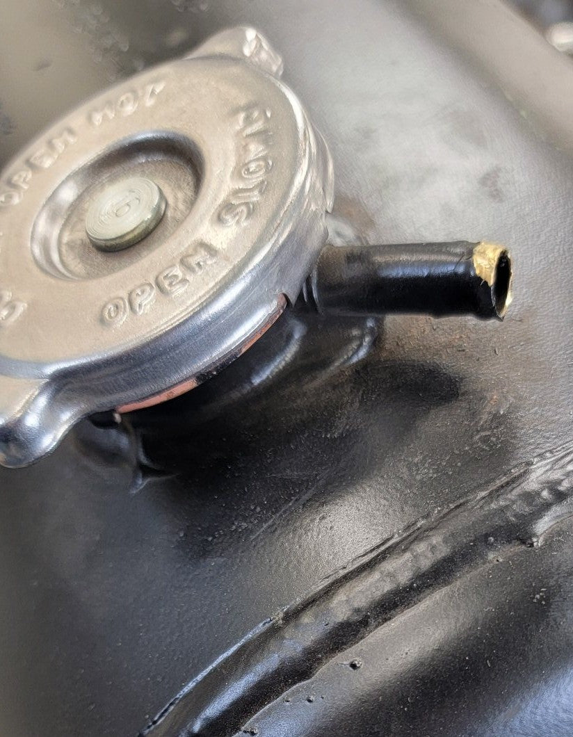 Freightliner 10 Inch Diameter Surge Tank - P/N  A05-28430-005