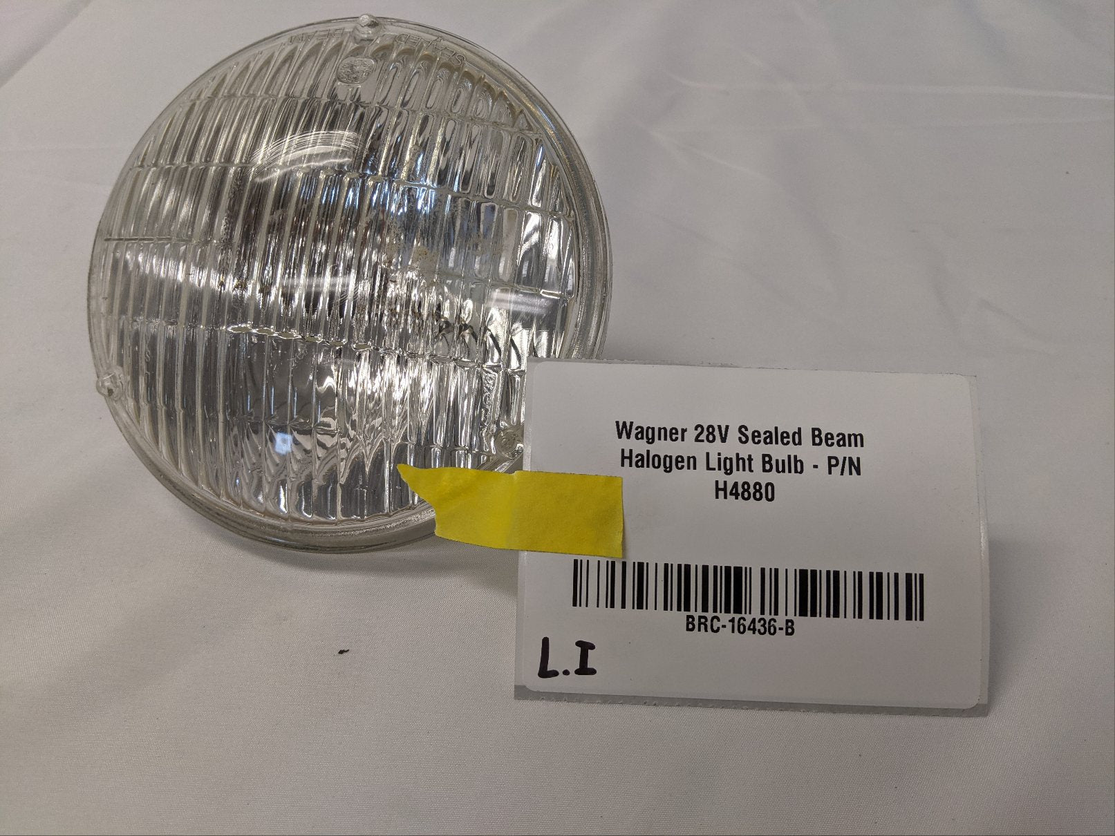 Wagner 28V Sealed Beam Halogen Light Bulb - P/N H4880