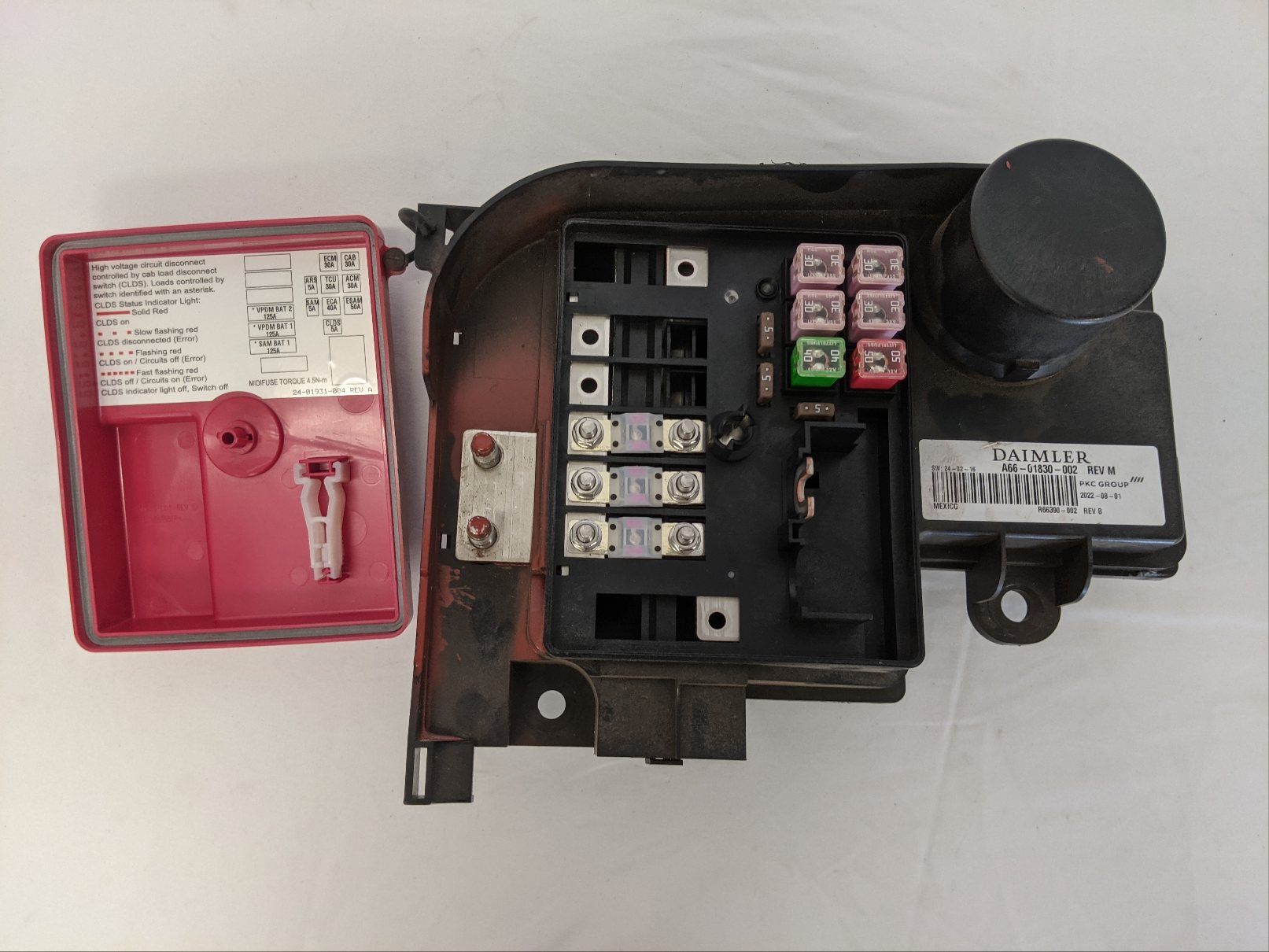 Used Freightliner Daimler Battery Cable Access Power Module - P/N A66-01830-002 (10171276263740)