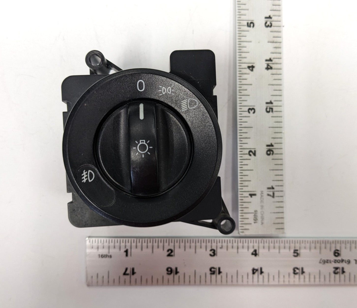 Freightliner Cascadia Headlamp Switch - P/N  A06-58685-000