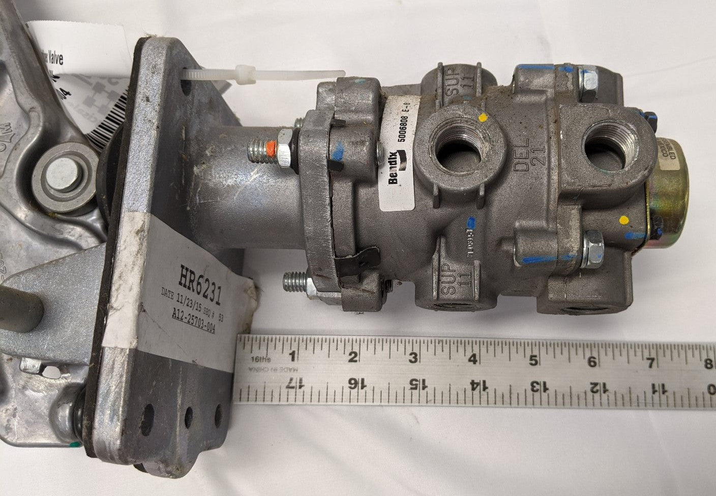 Freightliner Valve Brake Pedal (A12-25703-004) - Used