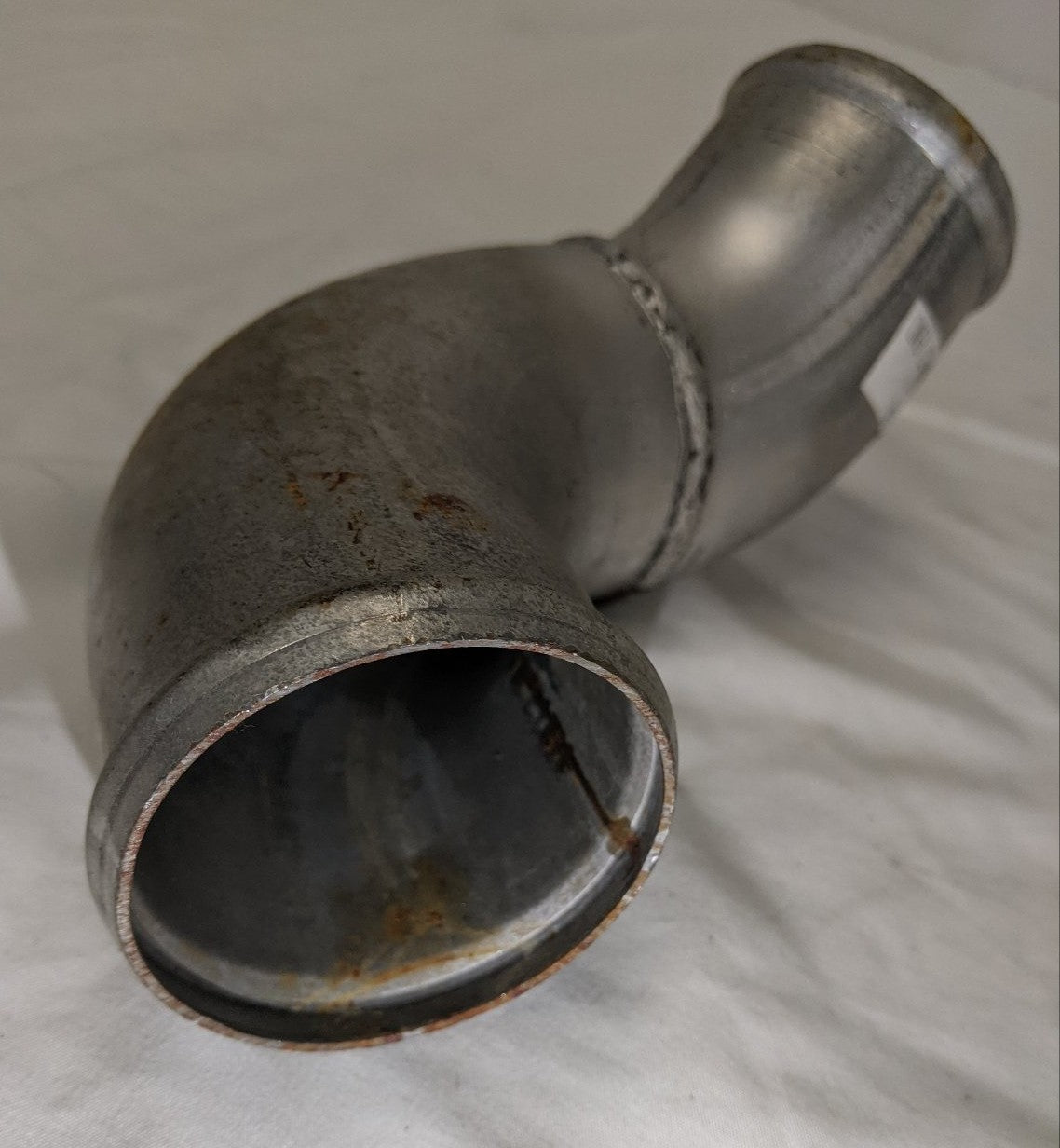 Freightliner RH DD13 Coolant Tube - 05-28951-000