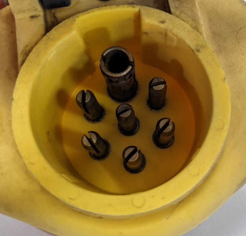 Used Phillips STA-DRY 7-Way ISO Ring Termination Socket -P/N 16-822