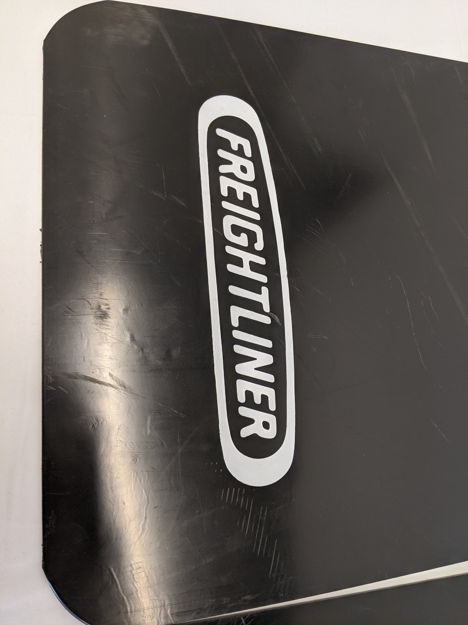 *Set Of 2* Used RH & LH 27" Rear Mud Flap w/ FTL Logo - P/N 22-79217-222, -212 (10137987252540)