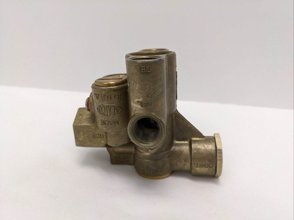 New Freightliner Meritor Sealco Spring Brake Release Valve  - P/N TDA RSL110700 (10141452960060)