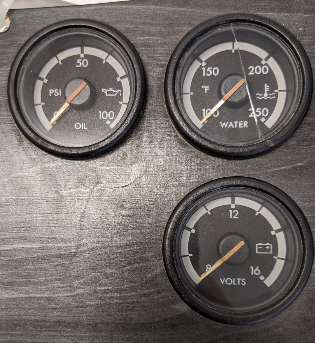 Used Freightliner Columbia Dash Instrument Cluster Panel - P/N A22-59448-001