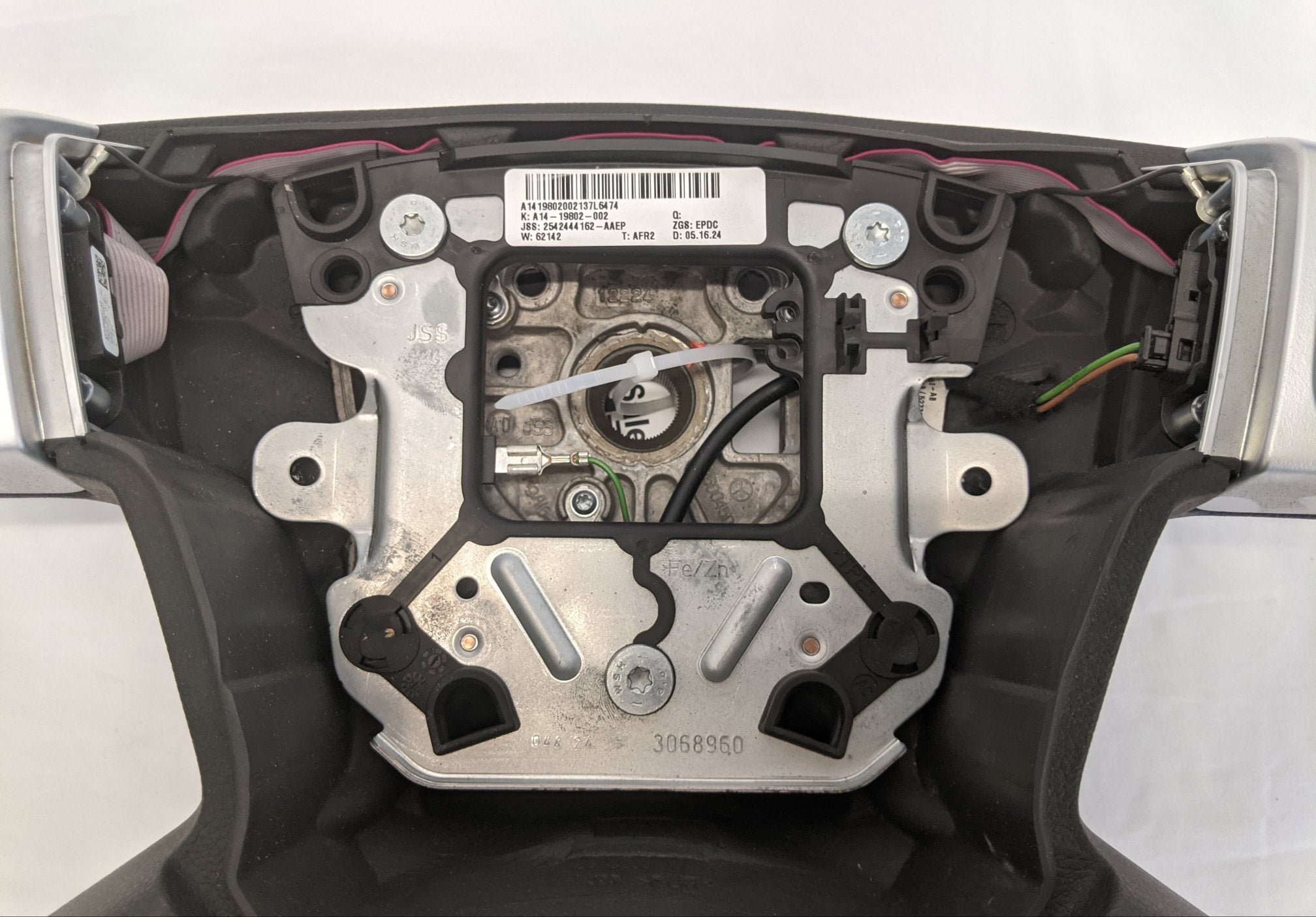 Freightliner Chrome Switch Leather Steering Wheel - P/N  A14-19802-002 (8005873041724)