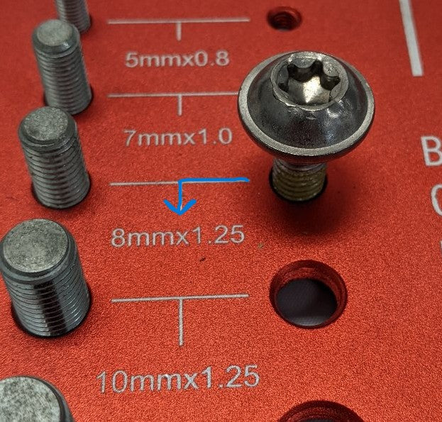 *Lot of 100* New M8-1.25mmx25mm Full Thread SST Button Head (Torx) Machine Screw