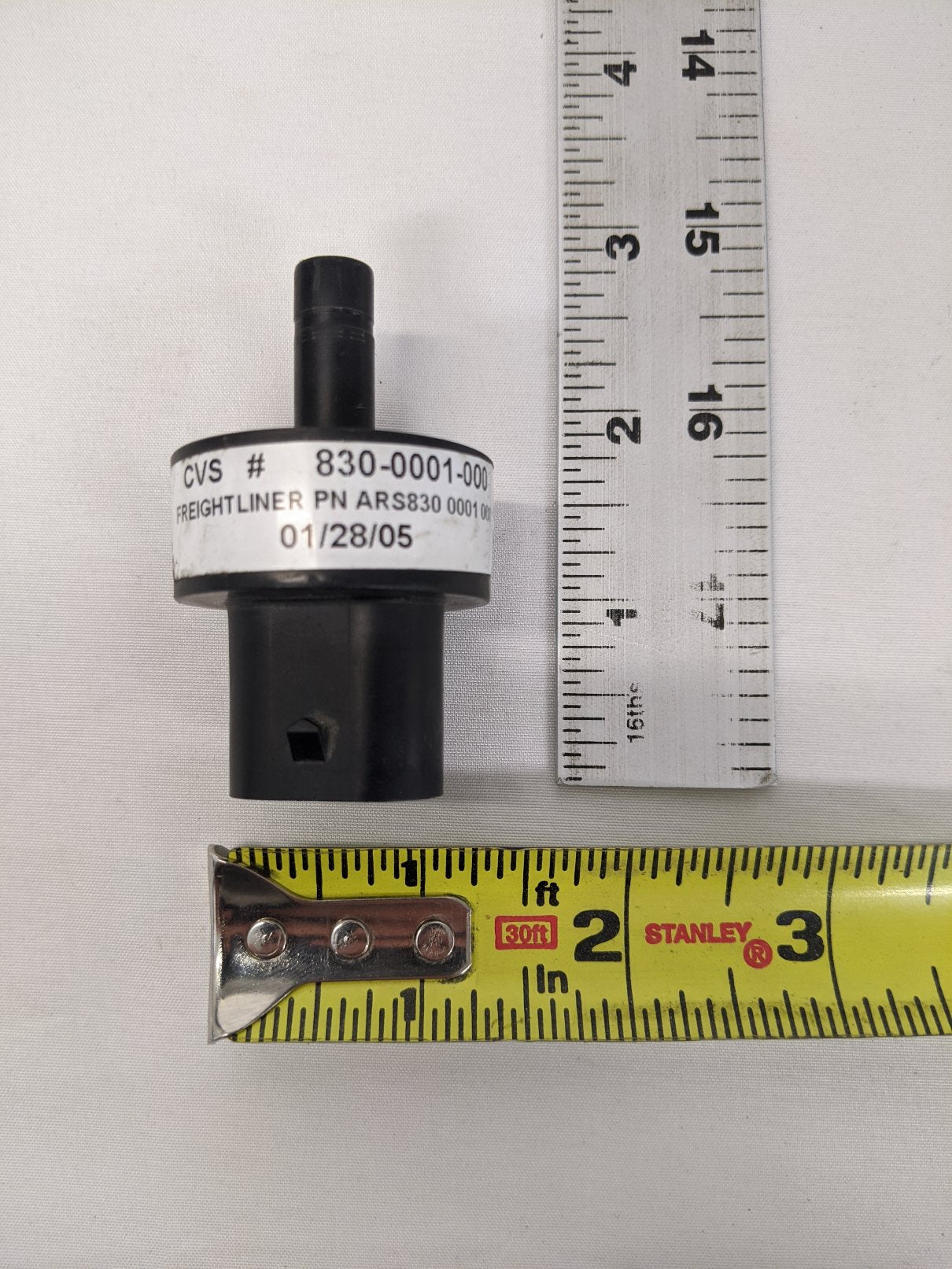 Used Freightliner Back-Up Lamp Switch - P/N ARS8300001000