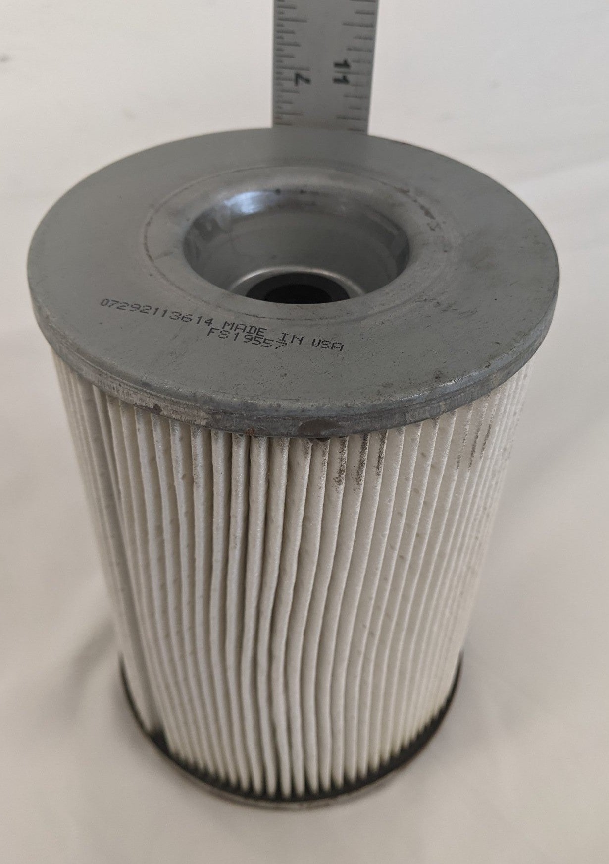 Fleetguard Fuel Water Separator Filter Element - P/N FG  FS19557