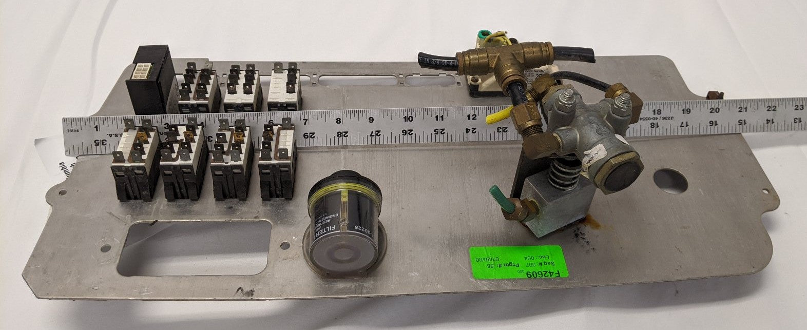 Used Freightliner Columbia Center Instrument Dash Panel - P/N  22-45867-000