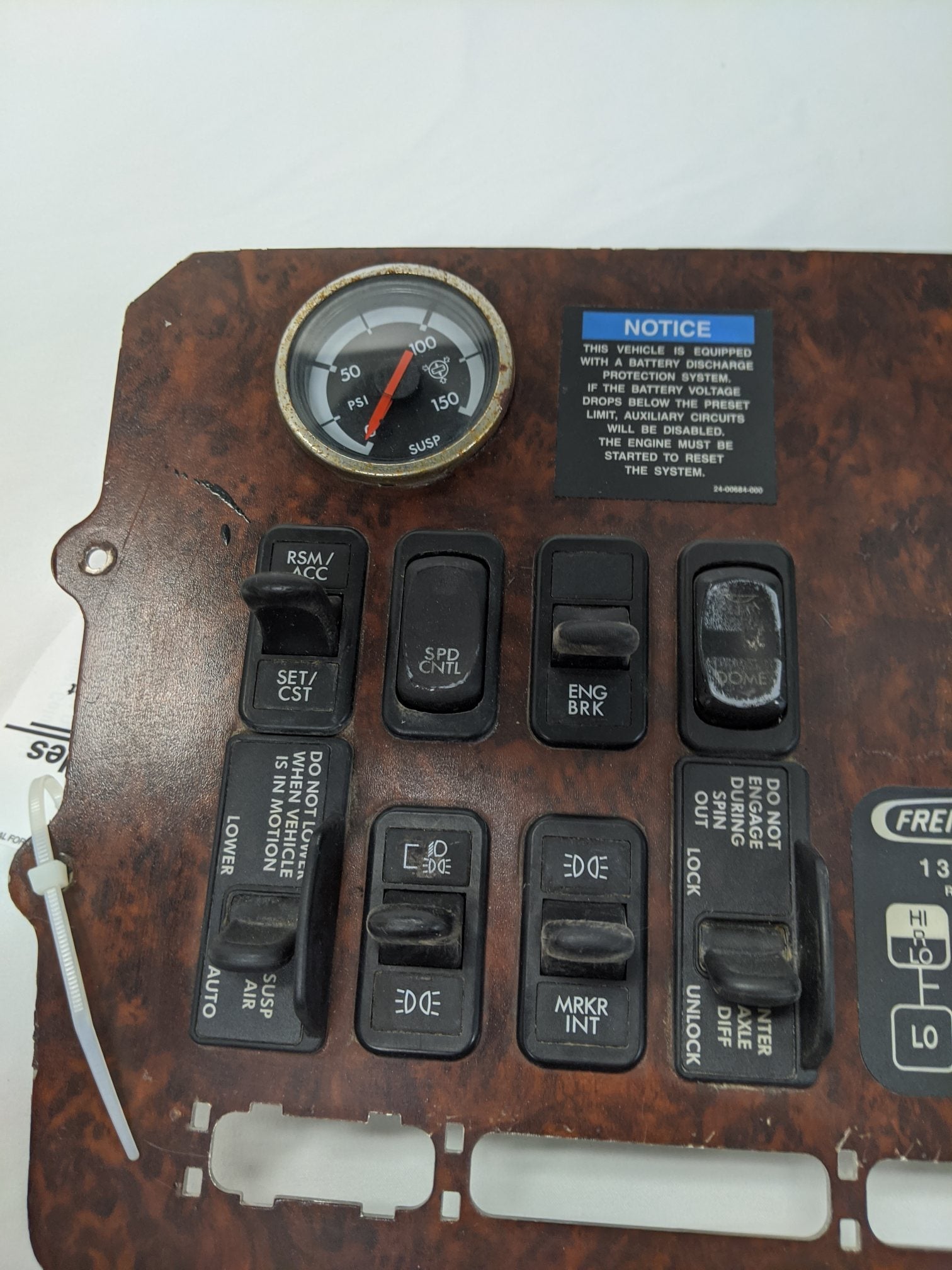 Used Freightliner Columbia Center Instrument Dash Panel - P/N 22-45867-000