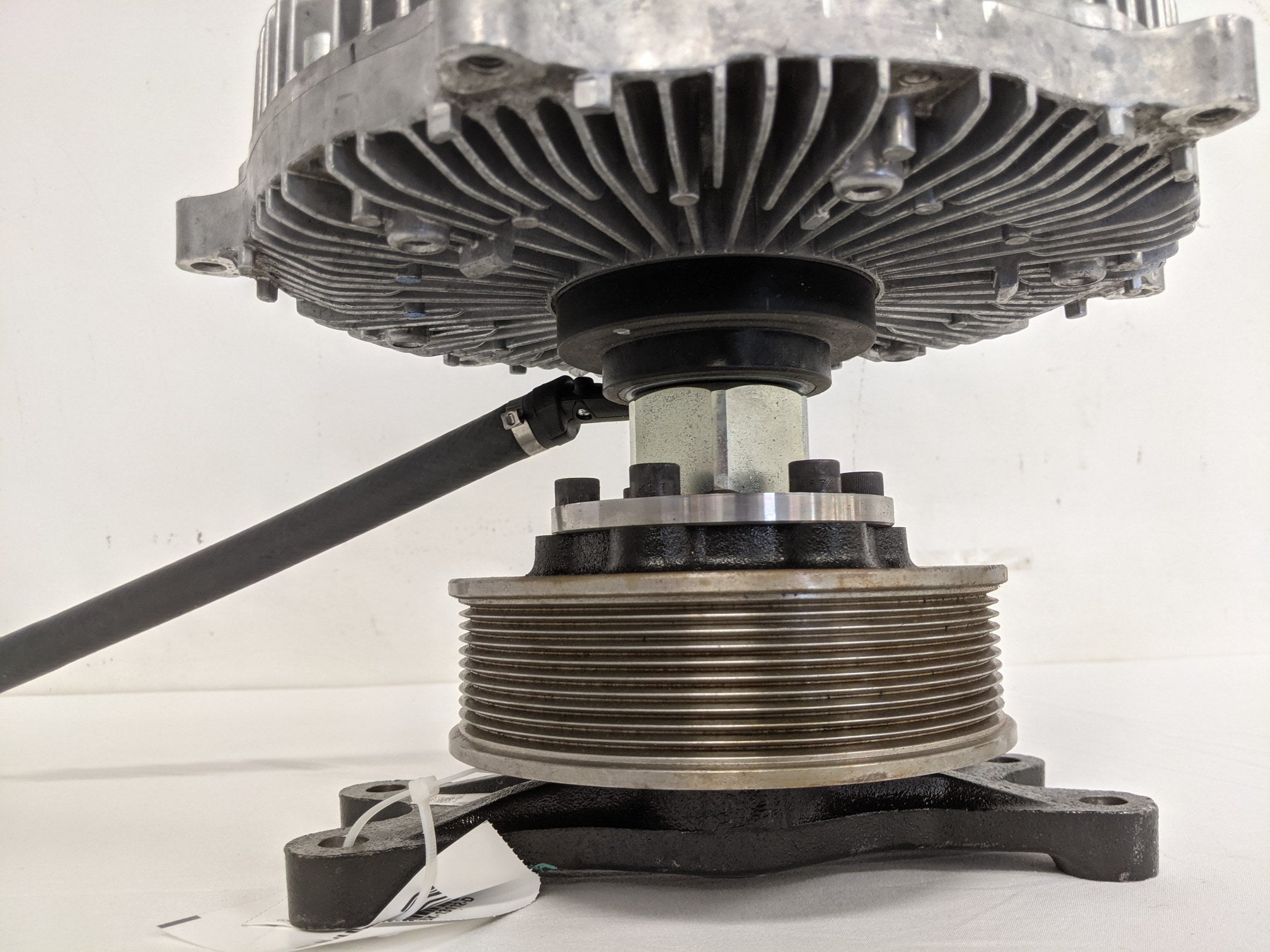 Damaged Cummins E-Viscous Heavy Duty Fan Clutch & Hub - P/N KYS 010031690 (9903017034044)
