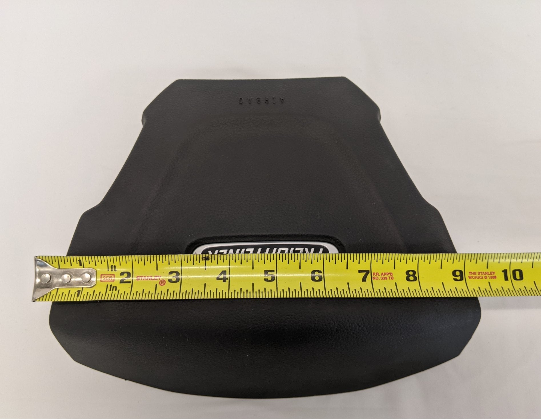 Damaged Freightliner Steering Wheel Center Cover Only for A14-19622-000 (10127972794684)