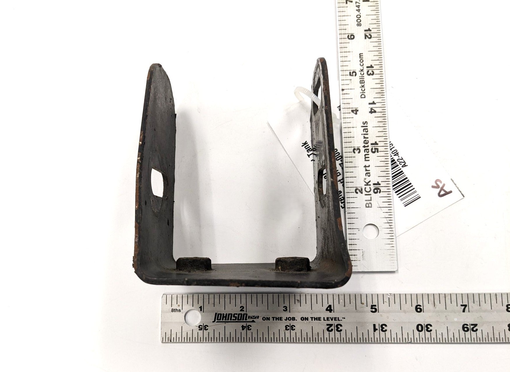 Freightliner Fuel Tank Step Support Bracket - A22-40157-000