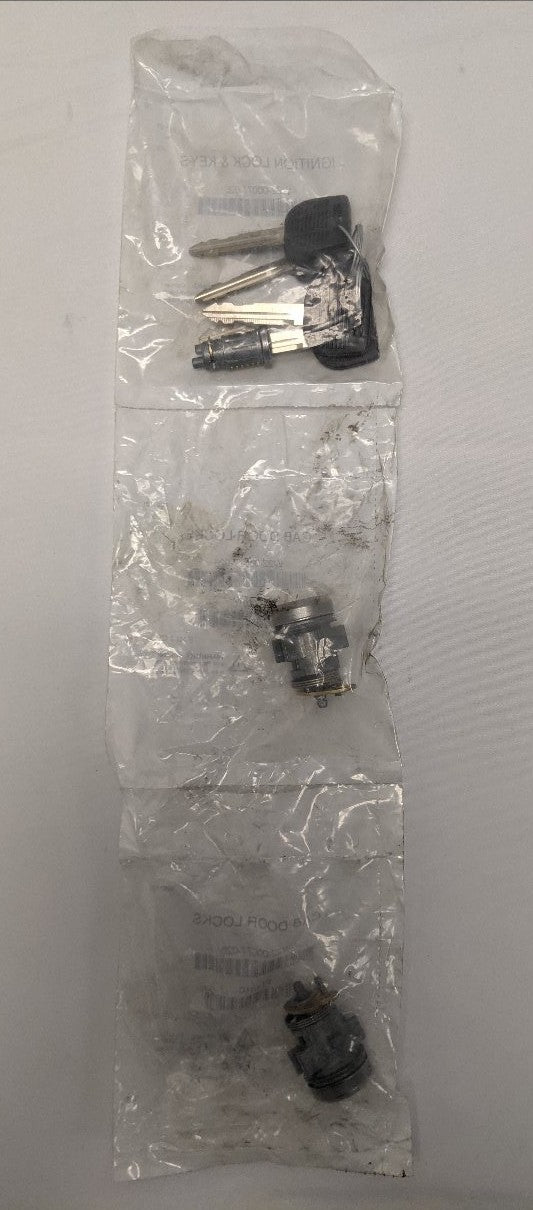 Freightliner M2/P3 5-Key Door & Ignition Lock Set W22-00077-025