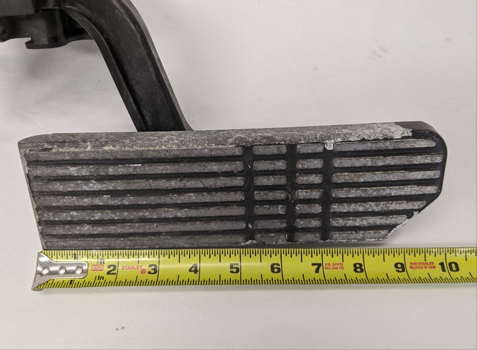 Freightliner Electronic Accelerator Pedal - A01-26607-002