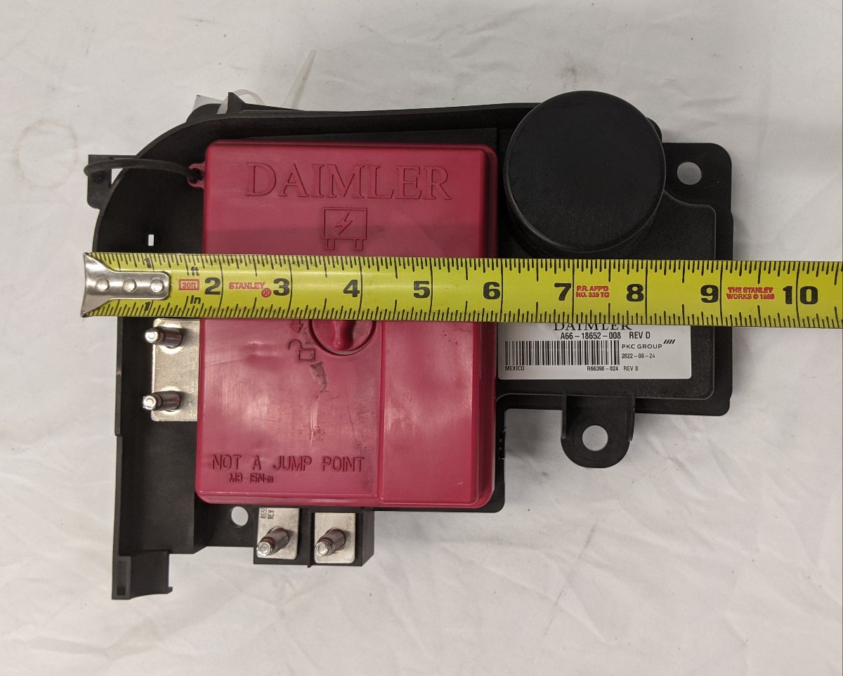 New Freightliner Daimler Battery Cable Access Power Module - P/N A66-18652-008 (10168424956220)