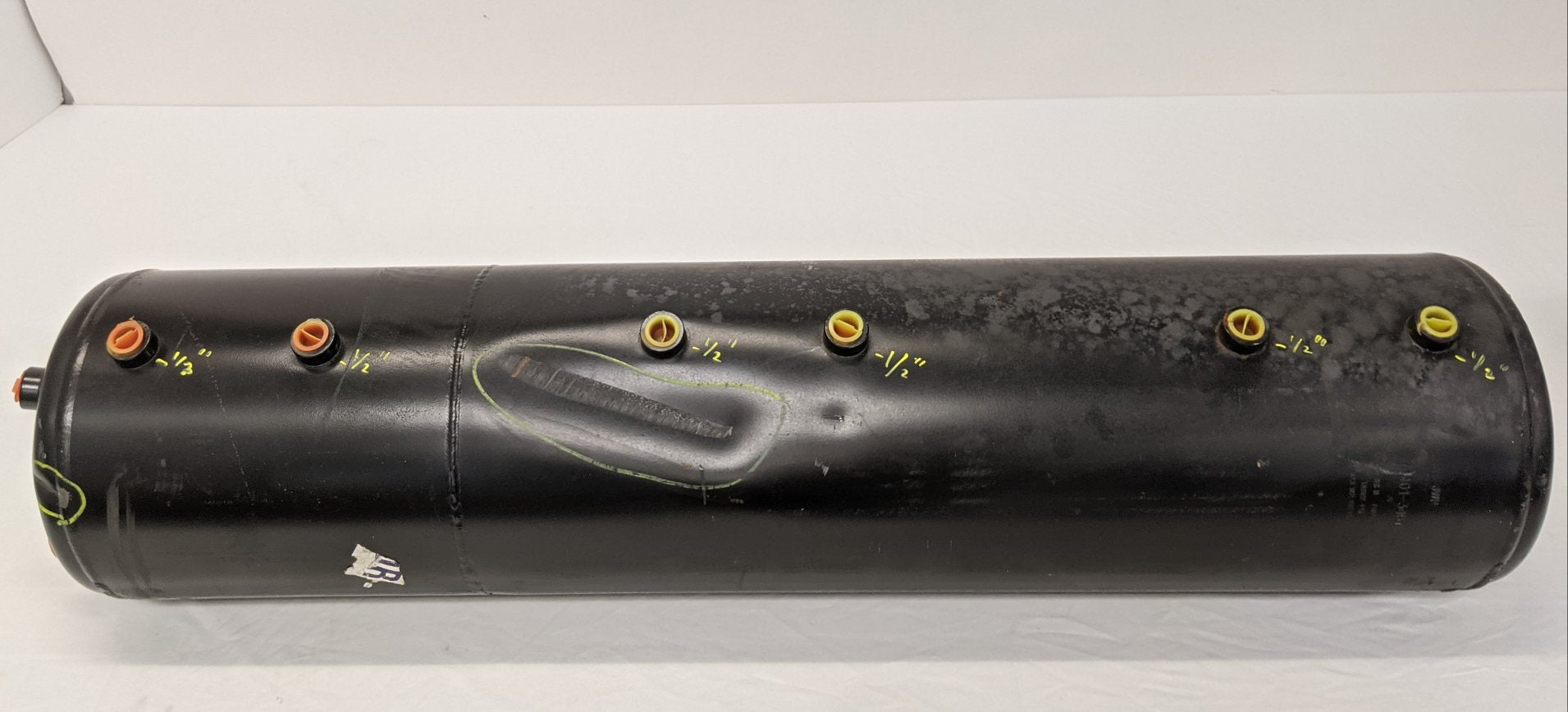 Damaged Western Star Dual Reservoir Air Tank - P/N 71101-3407 (10116003037500)