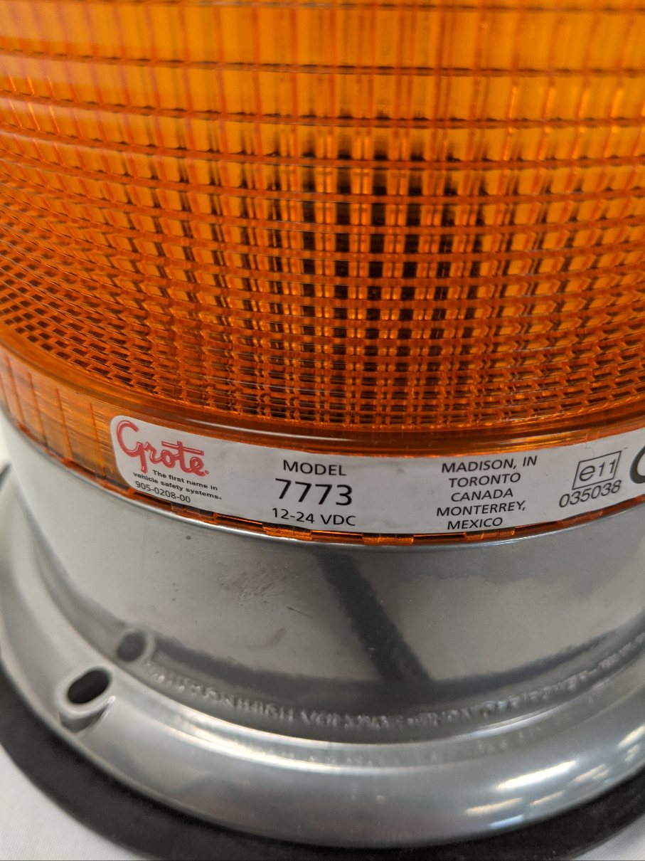 New Grote Heavy Duty Yellow Strobe Light - P/N  A06-22008-018