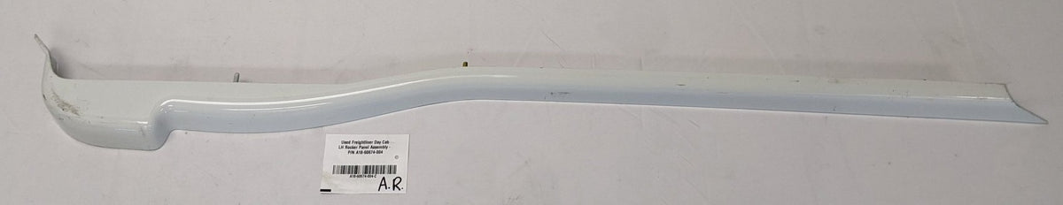 Freightliner Cascadia Day Cab LH Rocker Panel A18-60674-004 (Used)