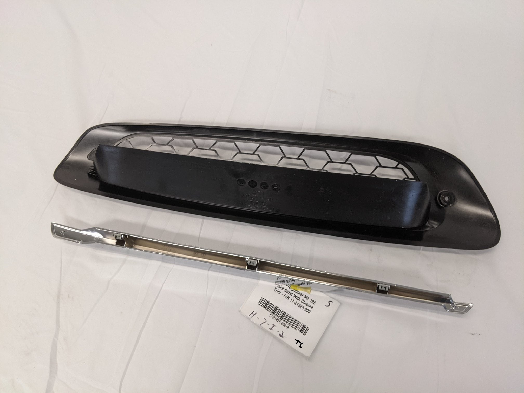 New Freightliner M2 106 Intake Bezel With Chrome Trim - P/N 17-21925-000 (10157345997116)