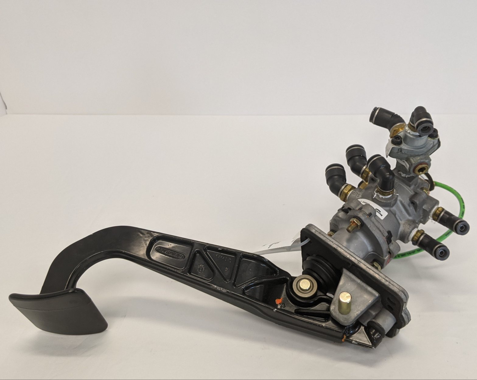 Bendix Foot Valve Brake Pedal Assembly w/o Pad - P/N A12-20563-001 (10114337603900)
