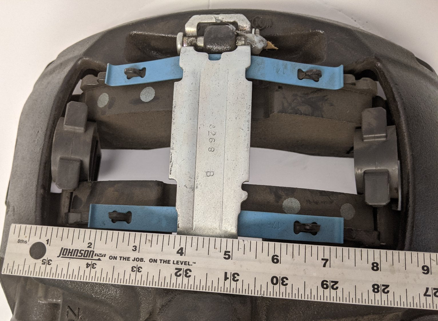 Bendix LH ADB22X Front Disc Brake Caliper & Pad Assembly BW K136322