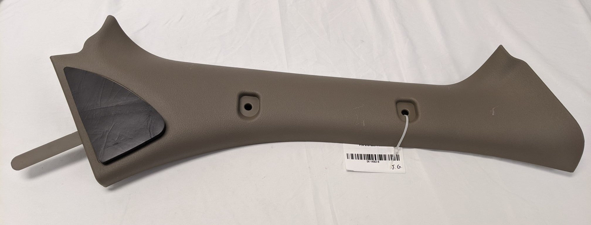 Freightliner Cascadia P3 Upper RH A Pillar Cover - A18-58874-006