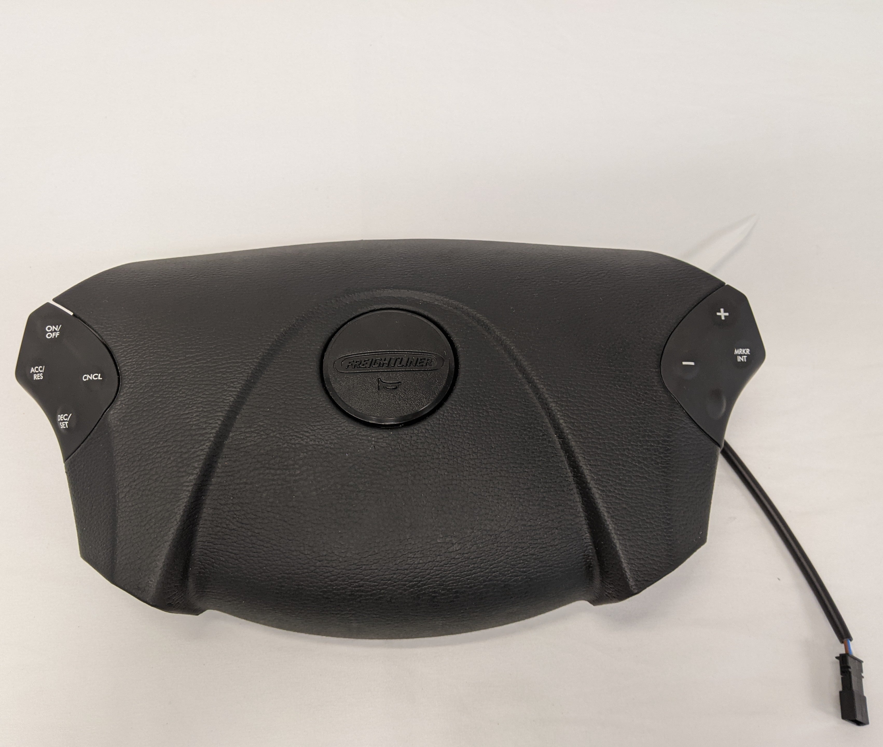 Freightliner Cascadia P3 Steering Wheel No Engine Brake Cover - PN A14-15886-001 (10097400676668)