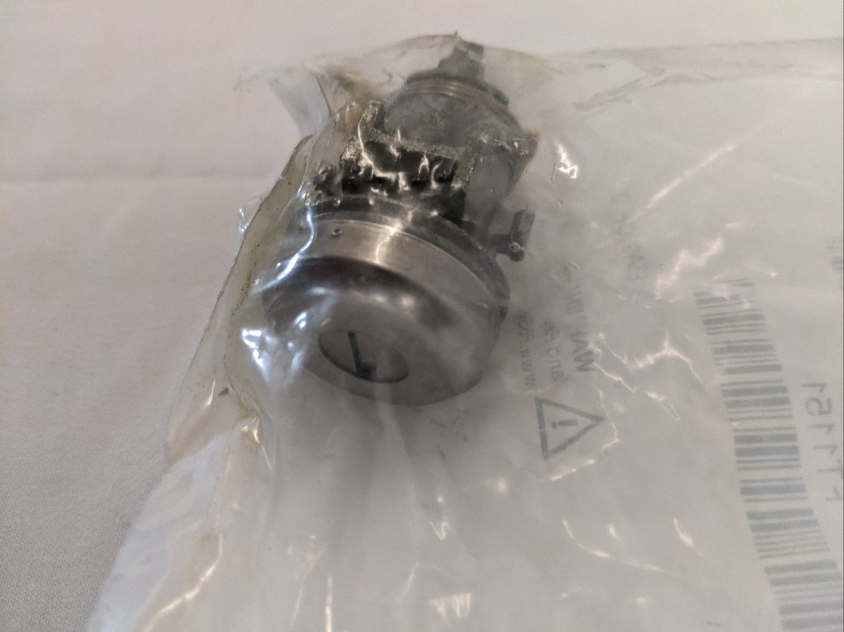 West Star 3 Key W4 1001-1500 Ignition Lockset - P/N W22-00064-027 (10161526964540)