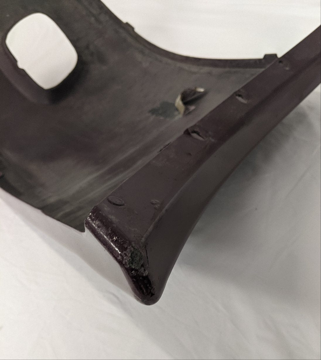 21-27300-000 - Freightliner Cascadia LH Bumper Fascia End (used)