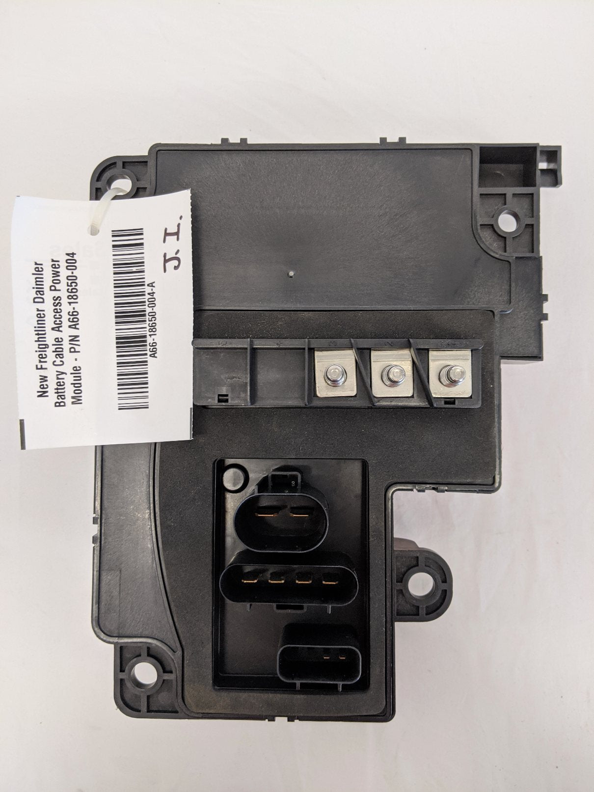 New Freightliner Daimler Battery Cable Access Power Module - P/N A66-18650-004 (10171347992892)