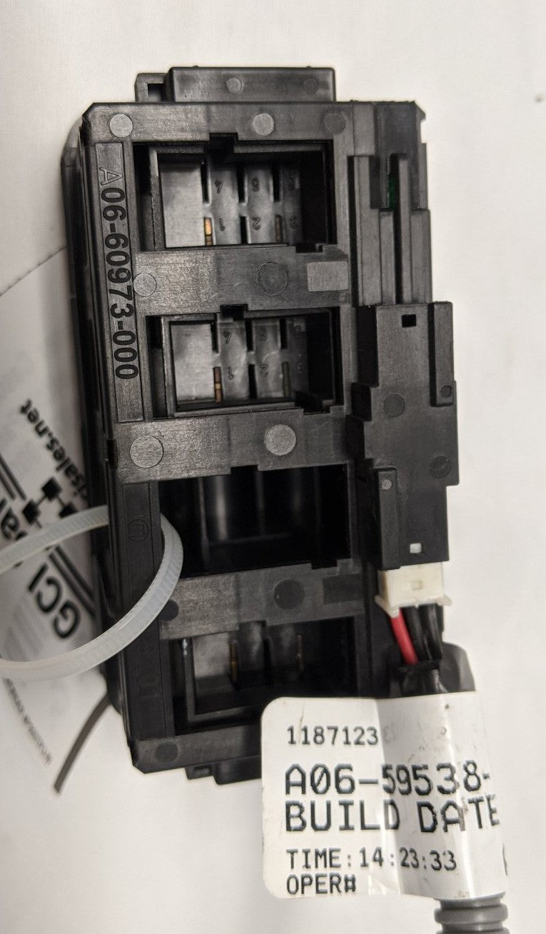 Used Freightliner Cascadia P3 Sleeper Cab Switch Panel  - P/N  A06-60973-000