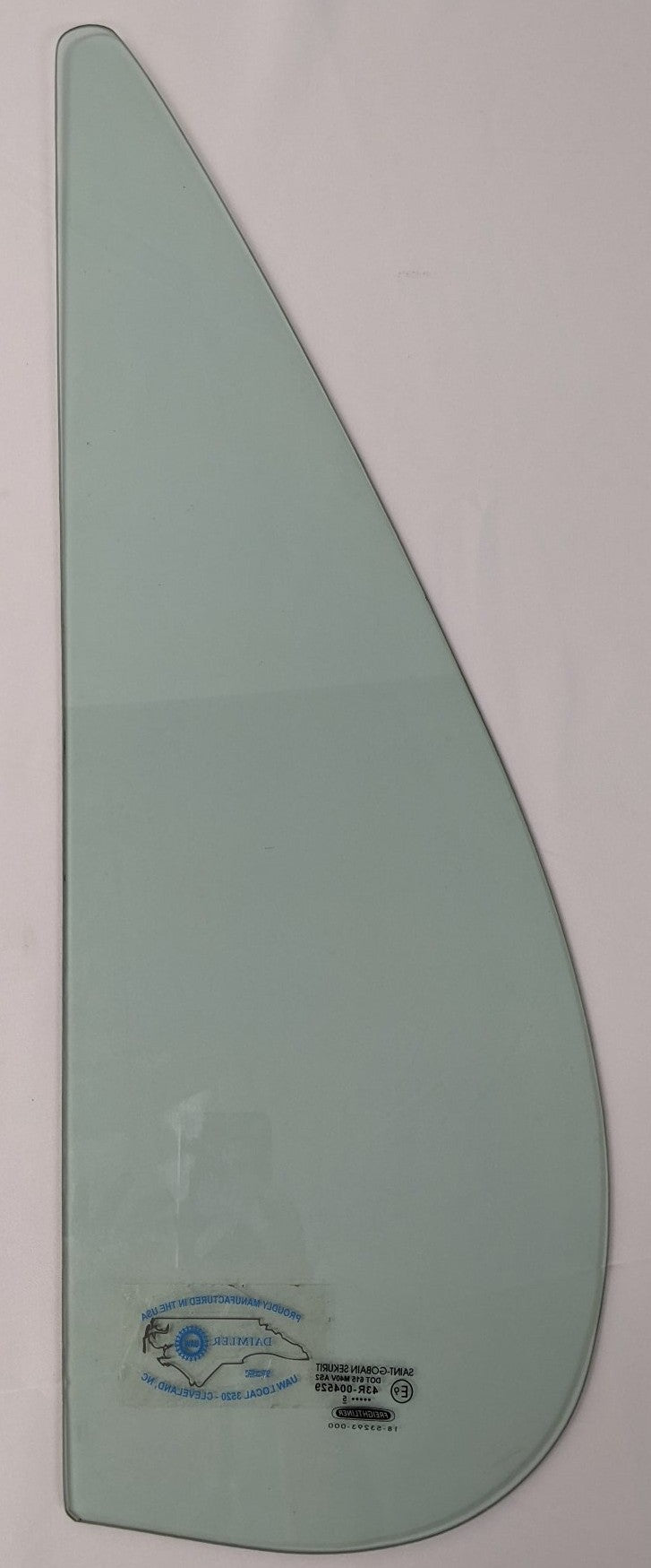 Freightliner Cascadia P3 LH Door Vent Glass | 18-53293-000