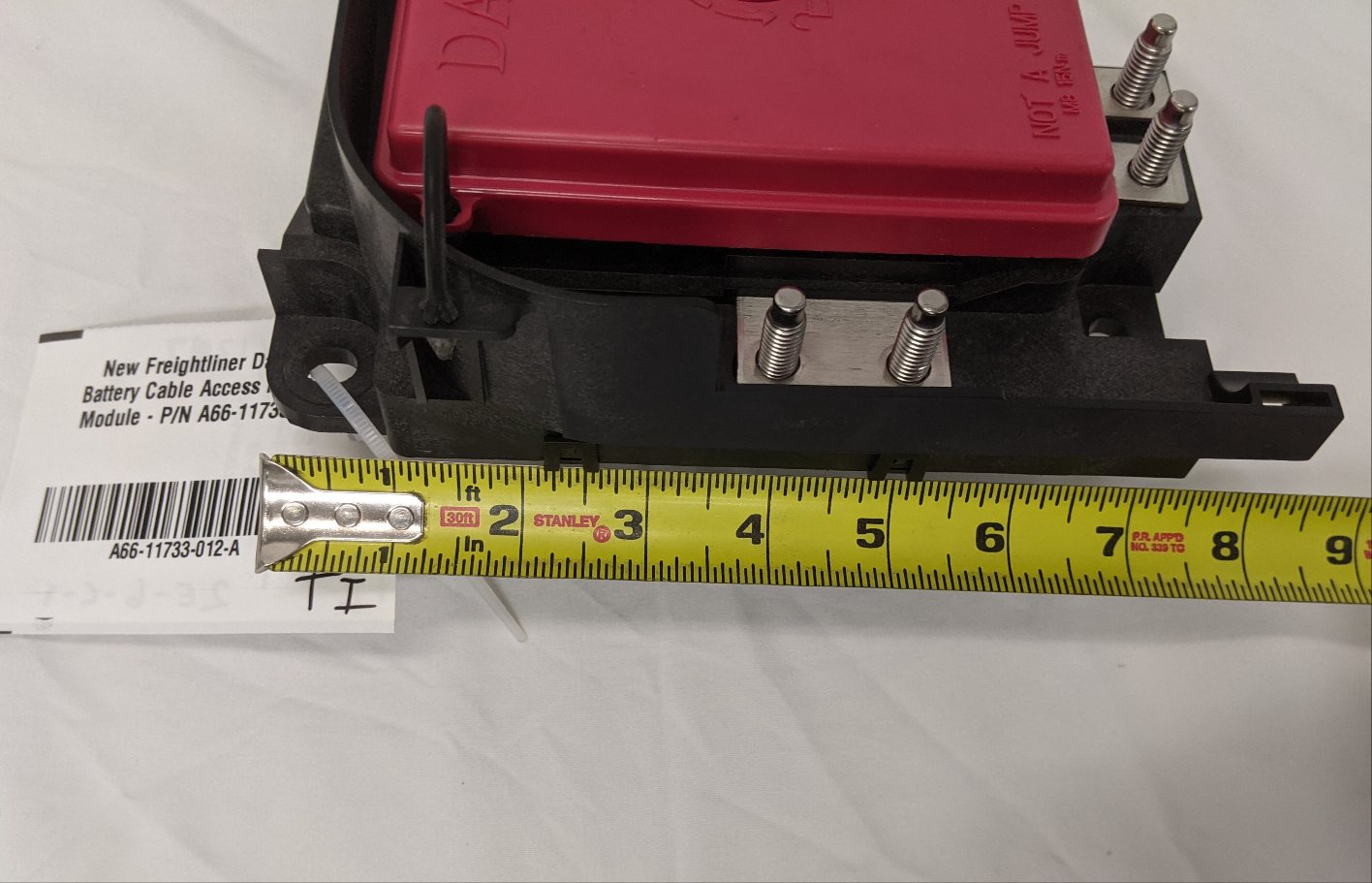 New Freightliner Daimler Battery Cable Access Power Module - P/N A66-11733-012 (10168431149372)