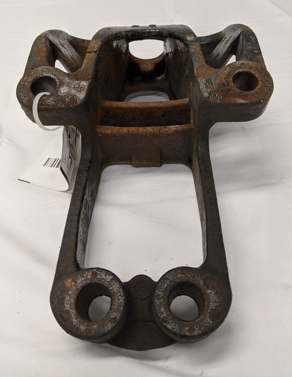 Used FTL Cascadia P4 Front Cab Support Mounting Bracket - P/N R18-67961-000