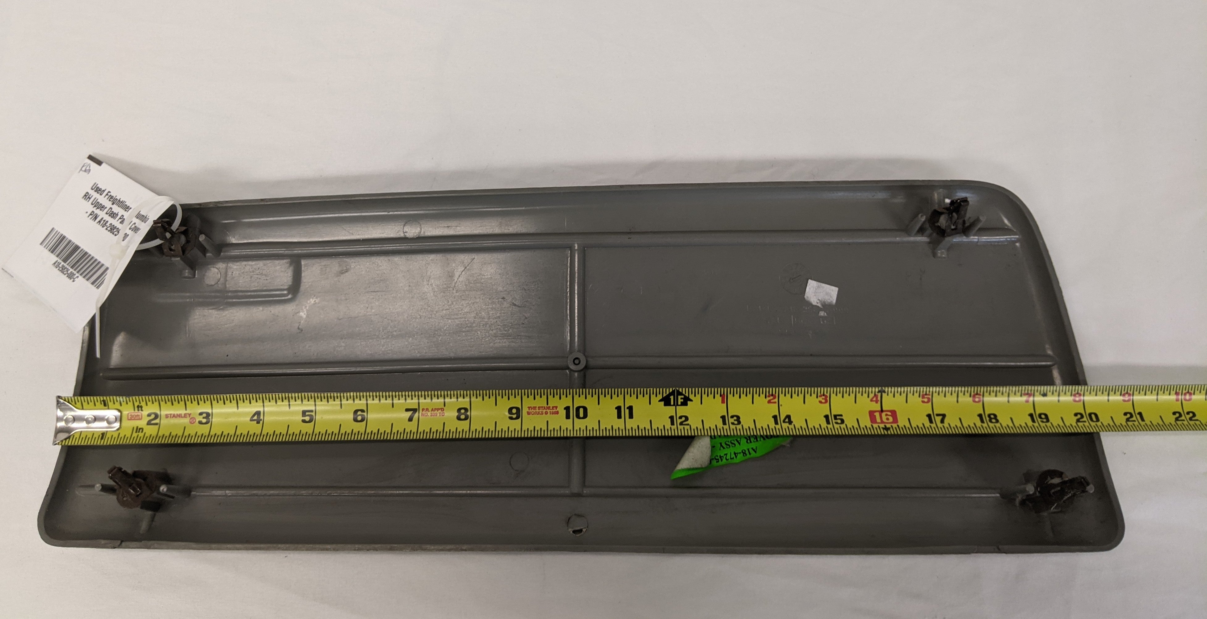 Used Freightliner Columbia RH Upper Dash Panel Cover - P/N A18-29825-000 (10098424643900)