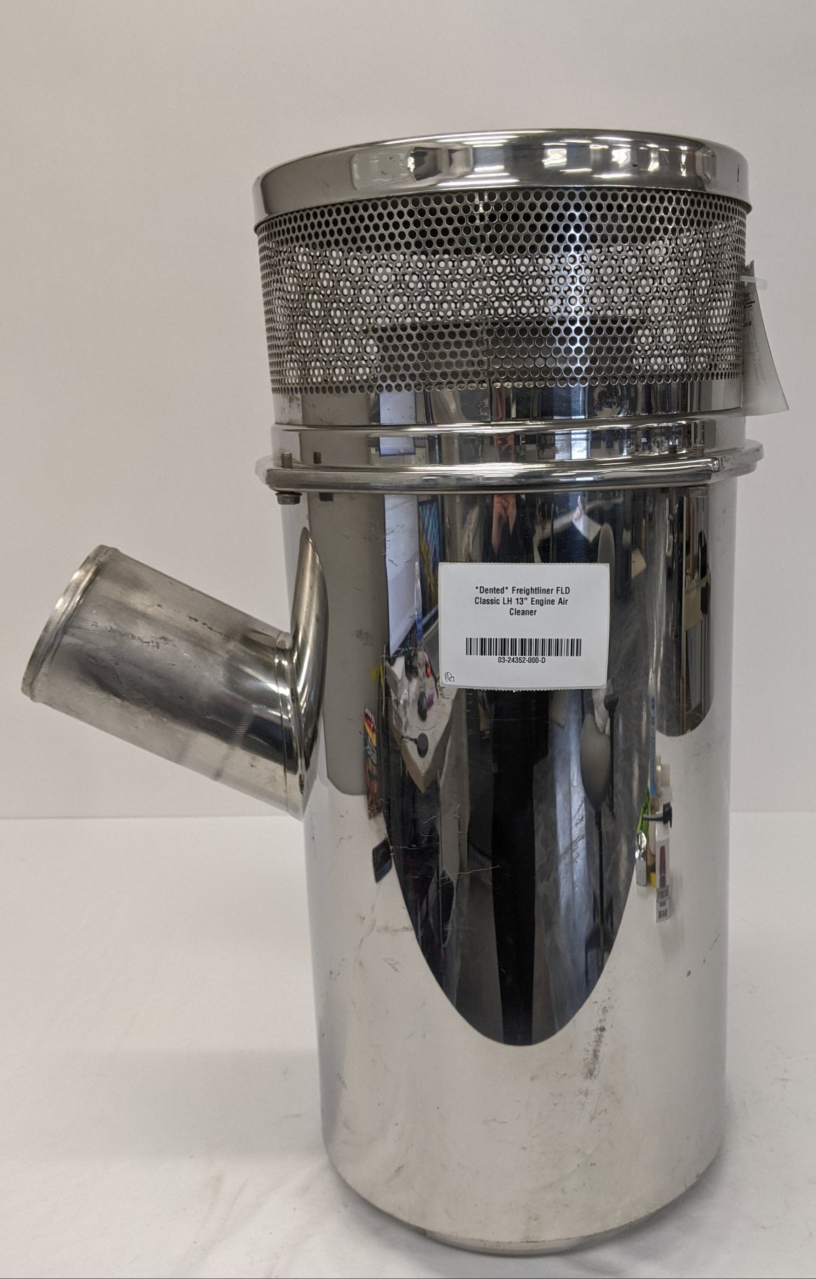 *Dented* Freightliner FLD Classic LH 13" Engine Air Cleaner - P/N 03-24352-000 (10019495805244)
