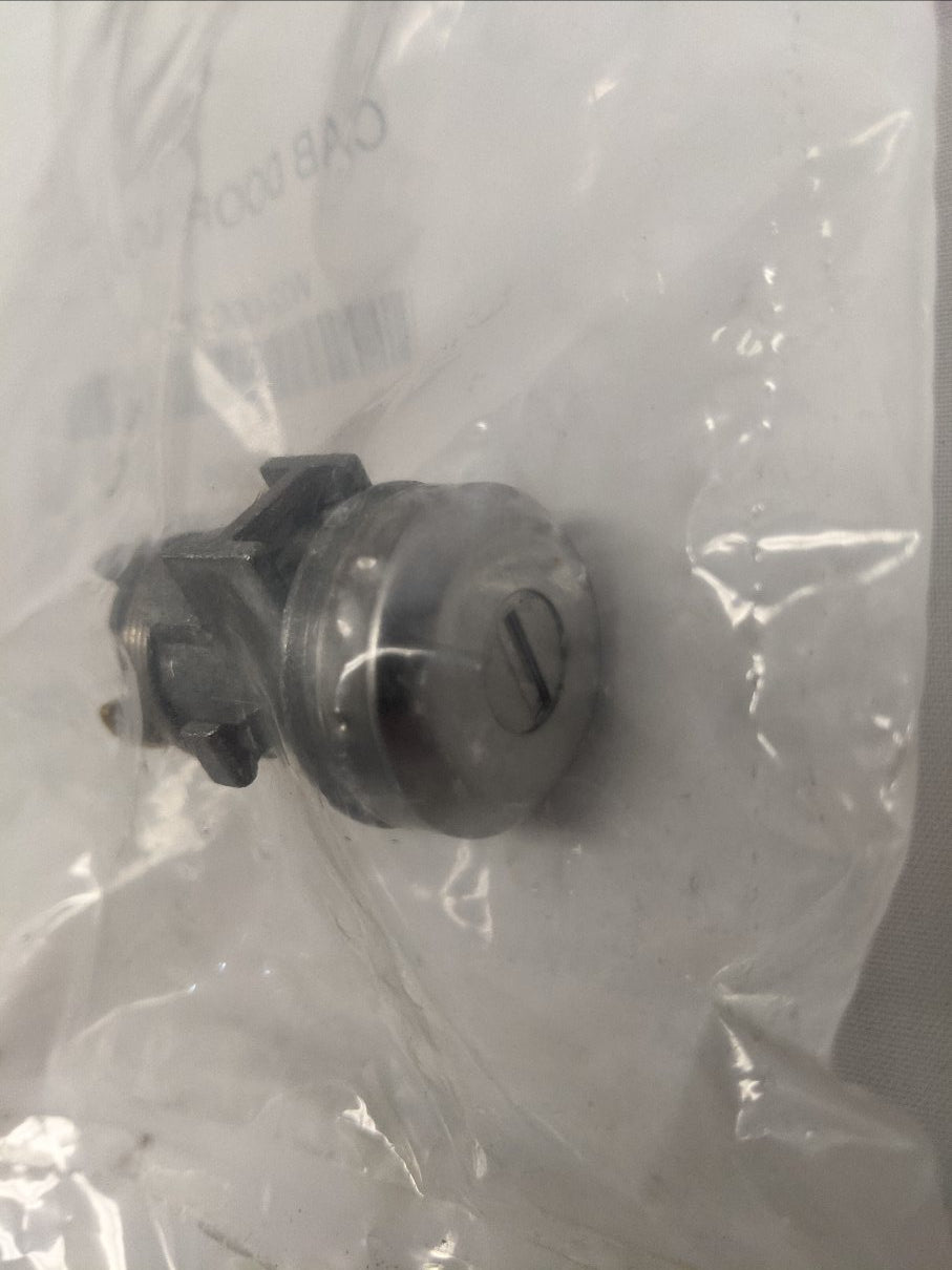 Freightliner M2/P3 Door & Ignition Lockset | W22-00076-048