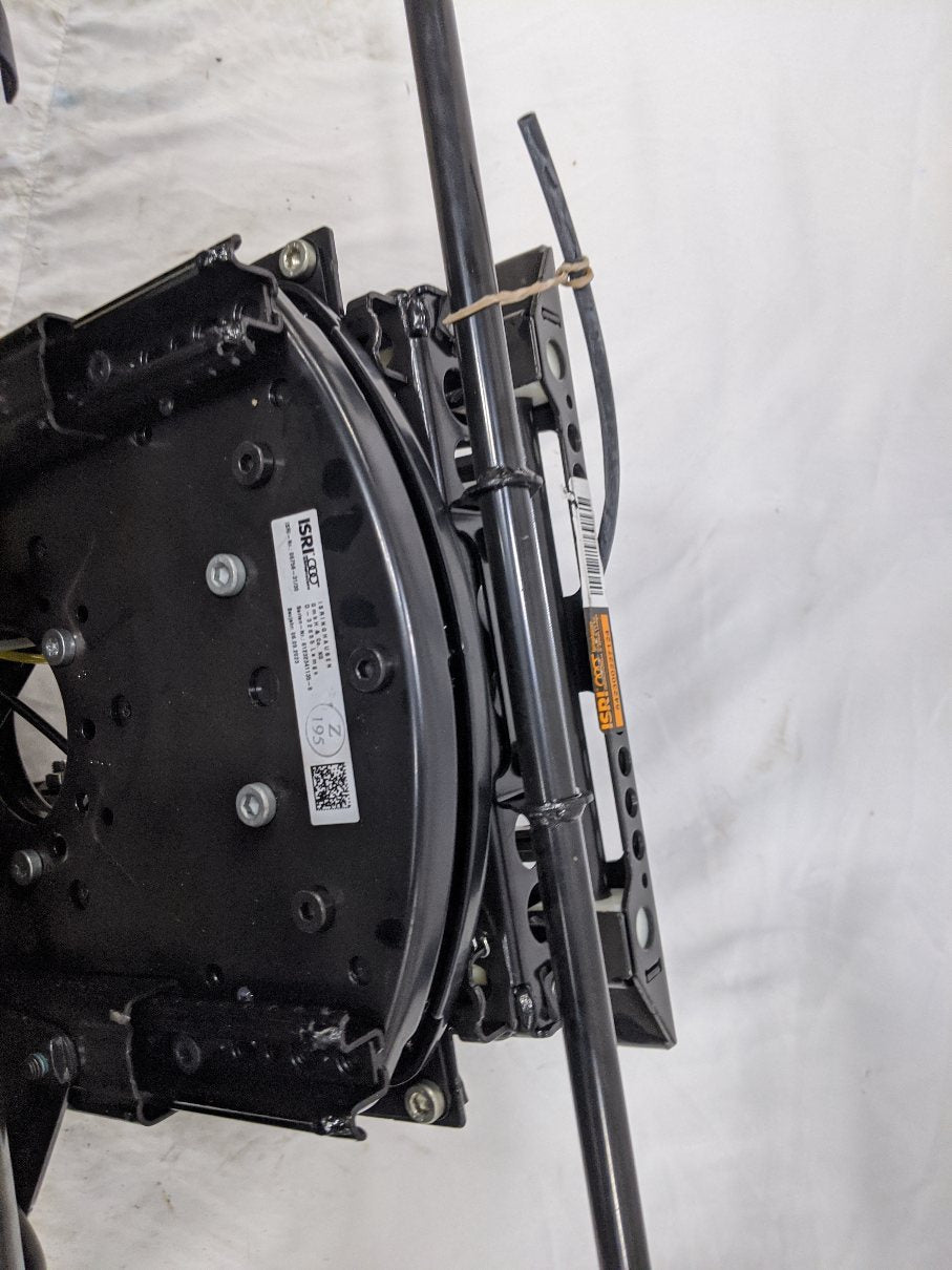 Damaged Western Star LH Complete L2 Swivel Seat Assembly - P/N ISR 816007 1016 (10162931401020)