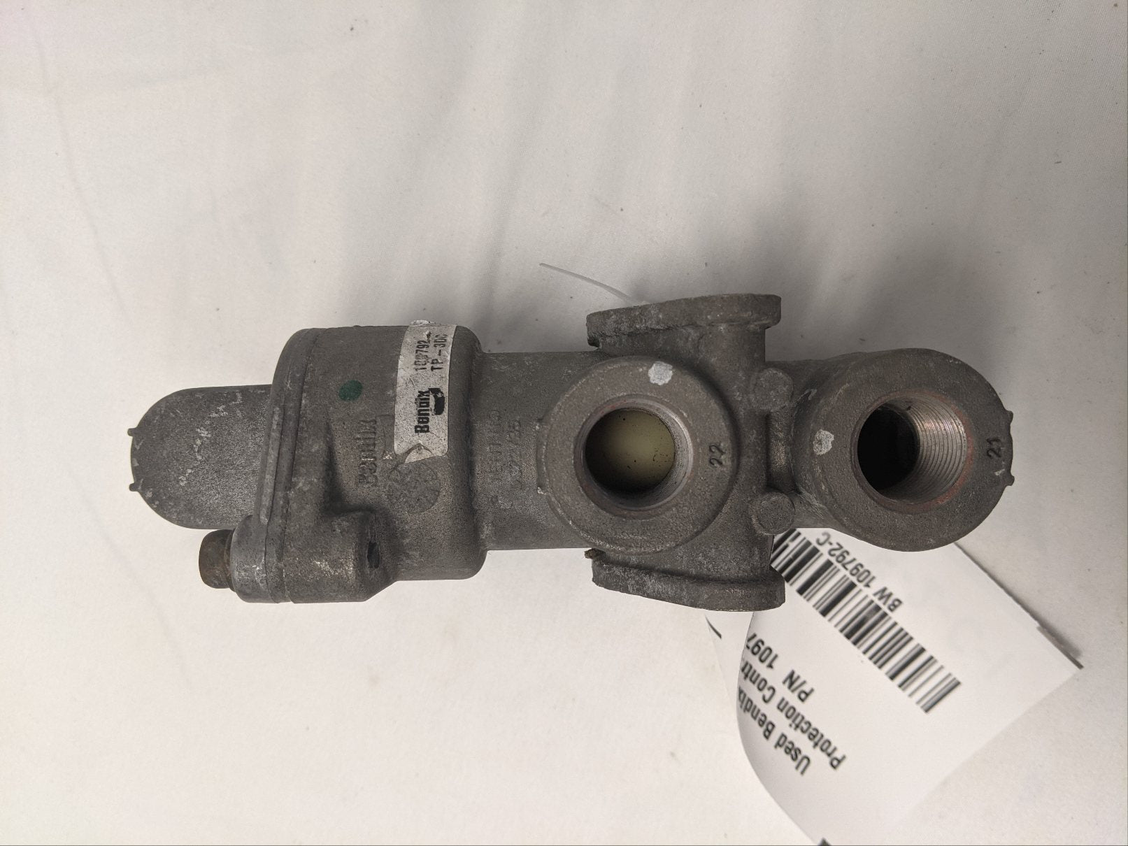 Used Bendix Tractor Protection Control Valve - P/N  109792