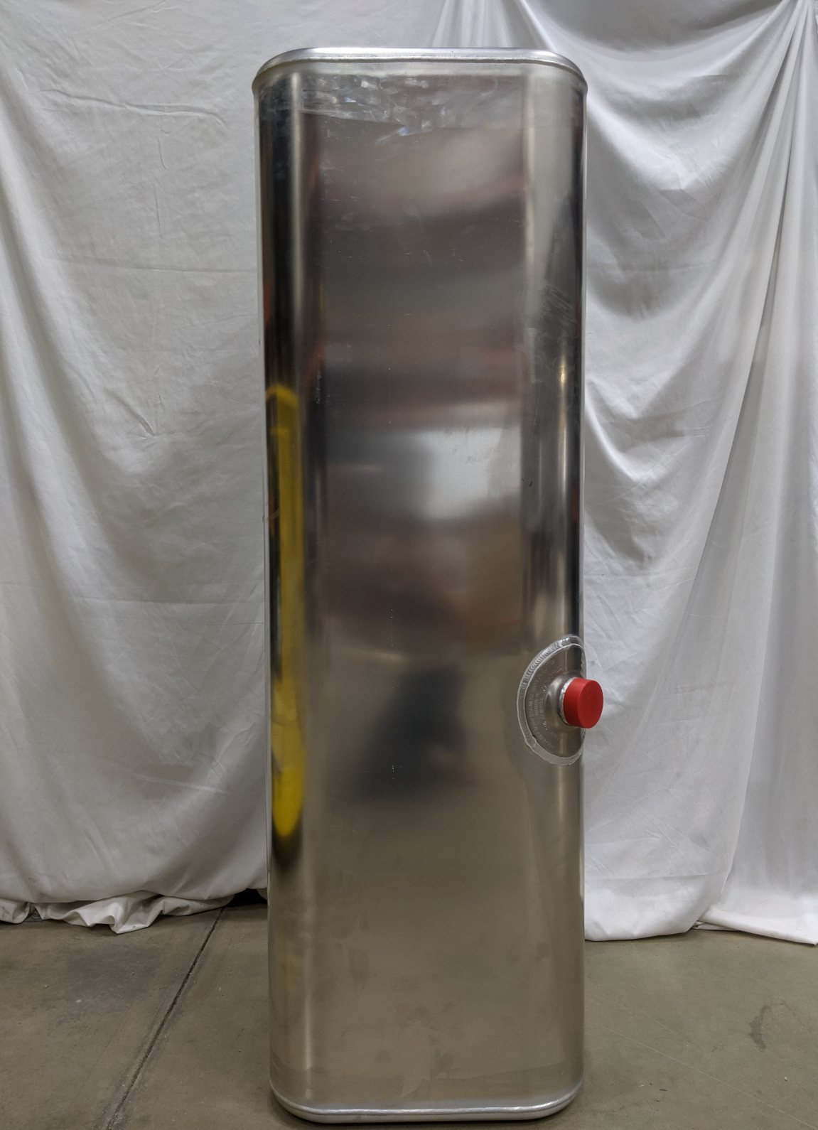 Freightliner LH 80 Gallon Aluminum Fuel Tank | A03-41137-400