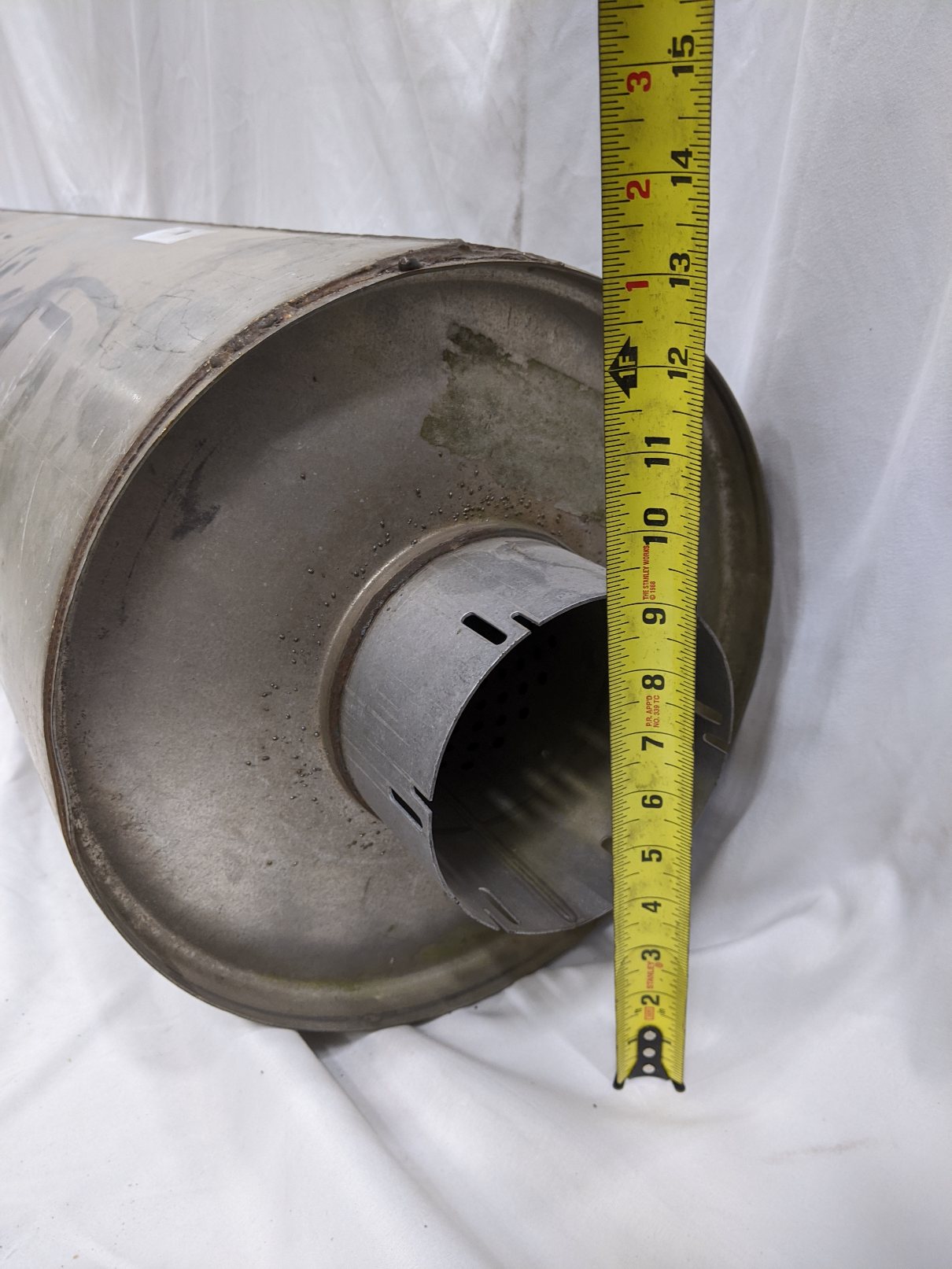 Used Donaldson Freightliner Catalytic Converter Muffler - P/N DN M130085