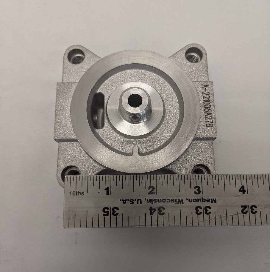 Fleetguard Water Coolant Filter Head  - P/N 020416300 / FG 204163S
