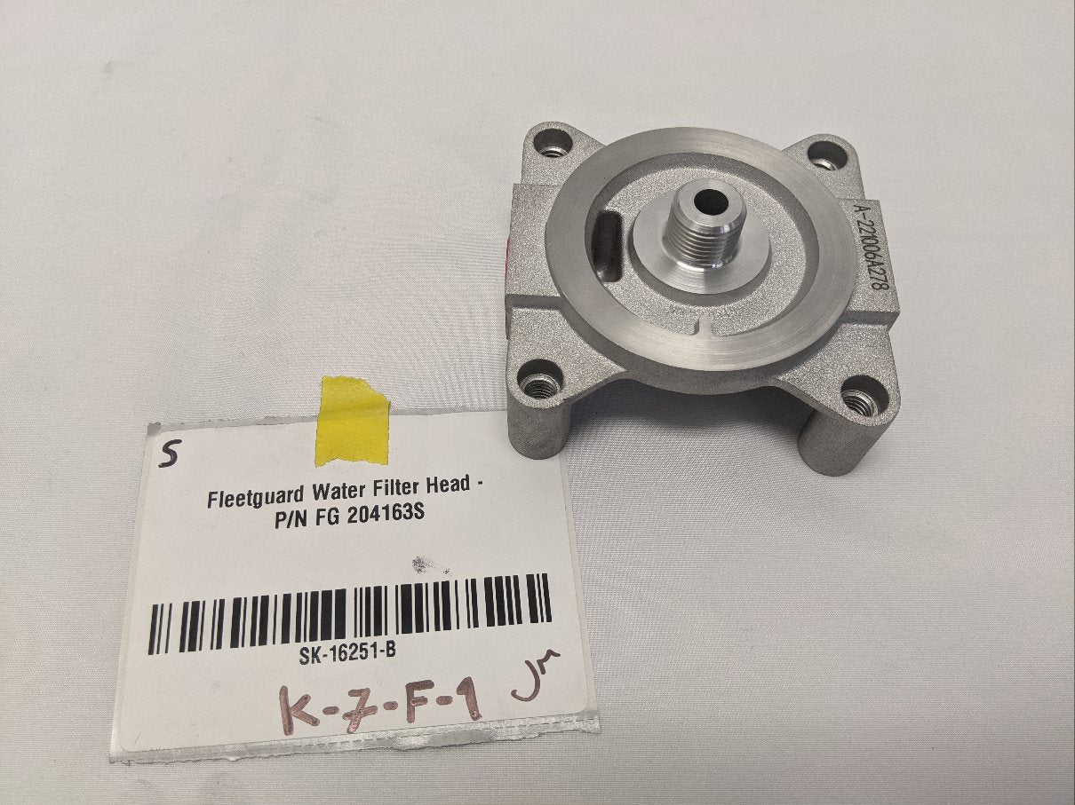 Fleetguard Water Coolant Filter Head  - P/N 020416300 / FG 204163S