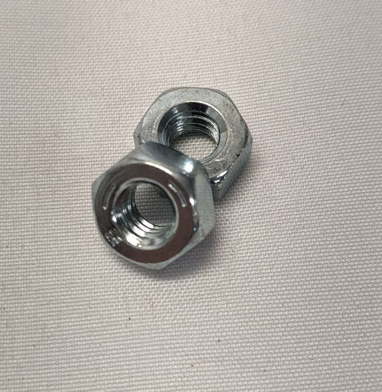 *Lot of 200* New 1/4"-20 Coarse Grade 5 Steel Nuts