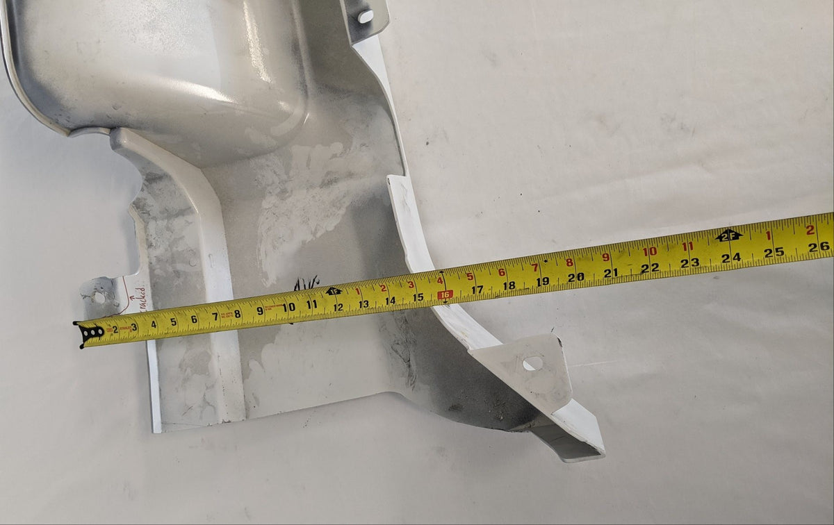 Damaged Western Star 47X SBA RH Side Cowl Panel - P/N 18-72418-005